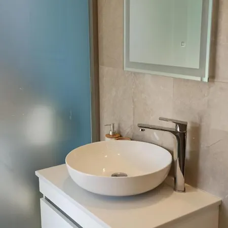 萨米美景公寓 *